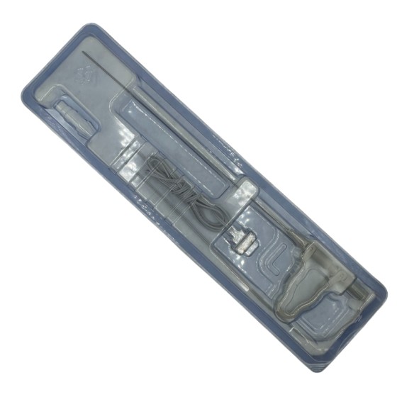 Disposable bipolar plasma radio frequency knife head